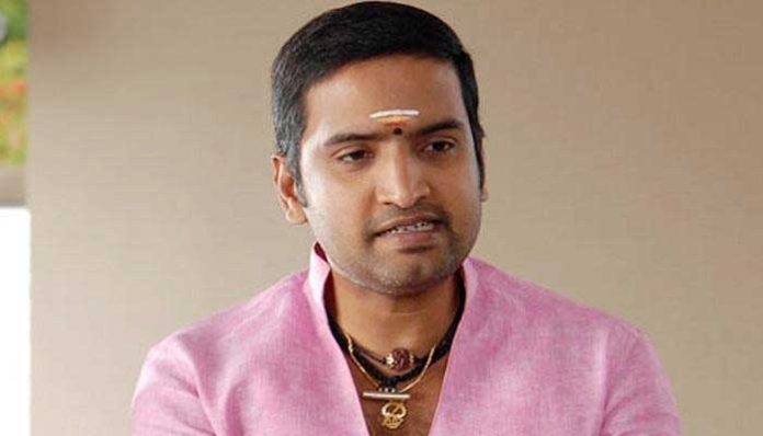 santhanam-111