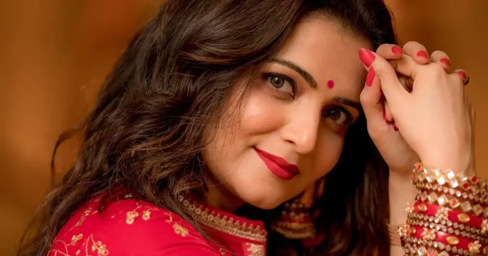 dhivyadharshini