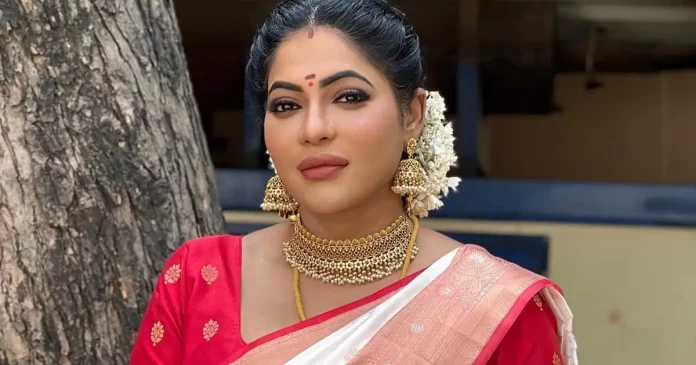 Reshma Pasupuleti off saree