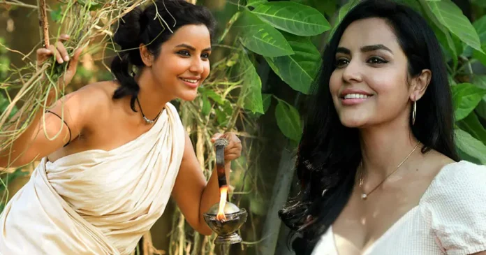 priya anand